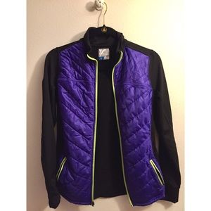 Old Navy active jacket. Size small.